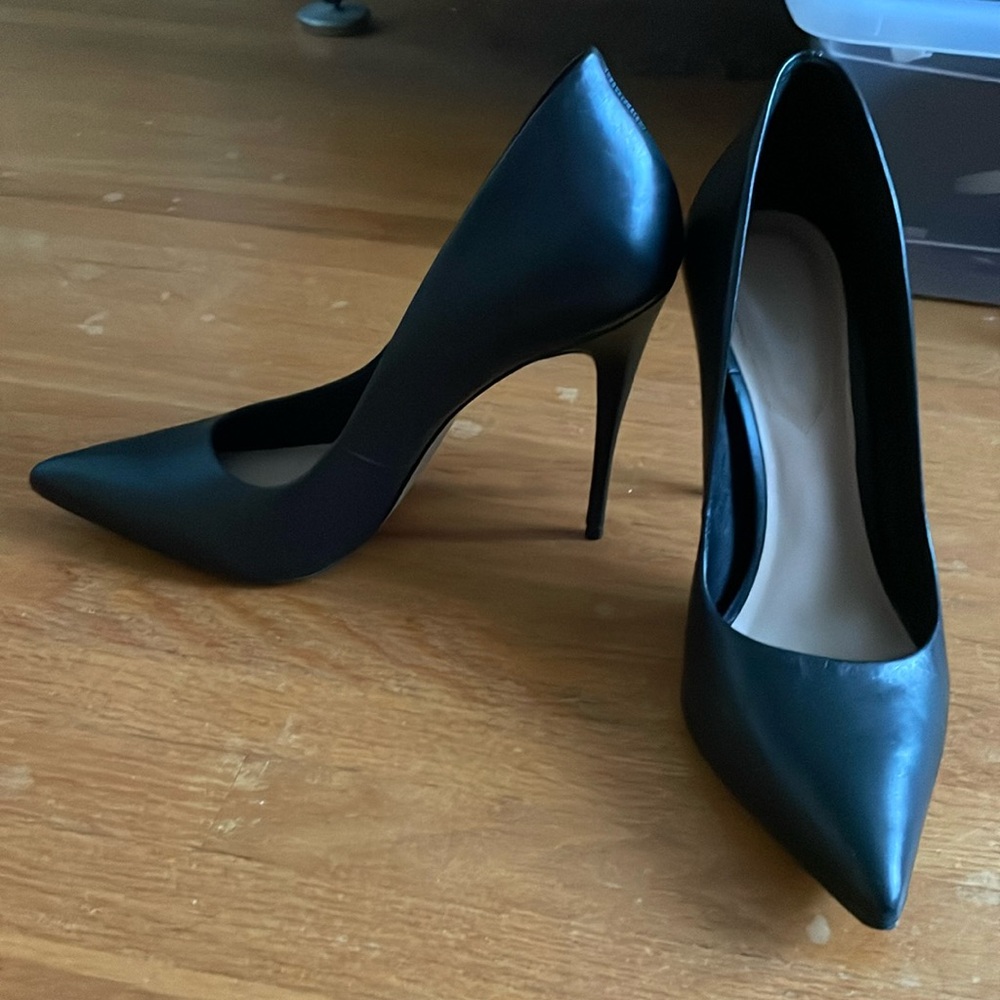 Aldo brand stiletto heal; real leather